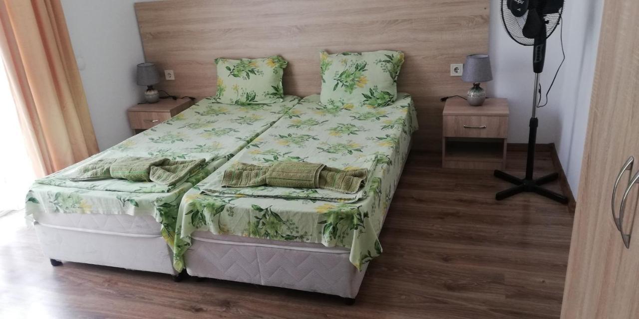 Guest House ARES Sozopol Extérieur photo