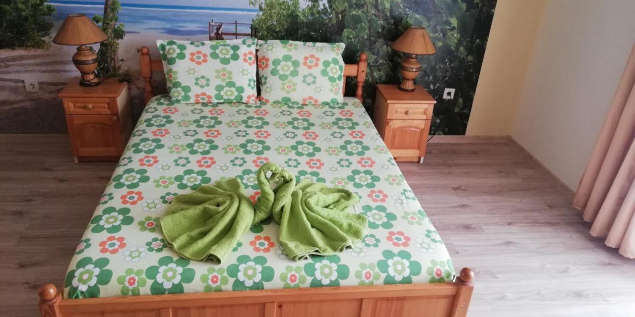 Guest House ARES Sozopol Extérieur photo